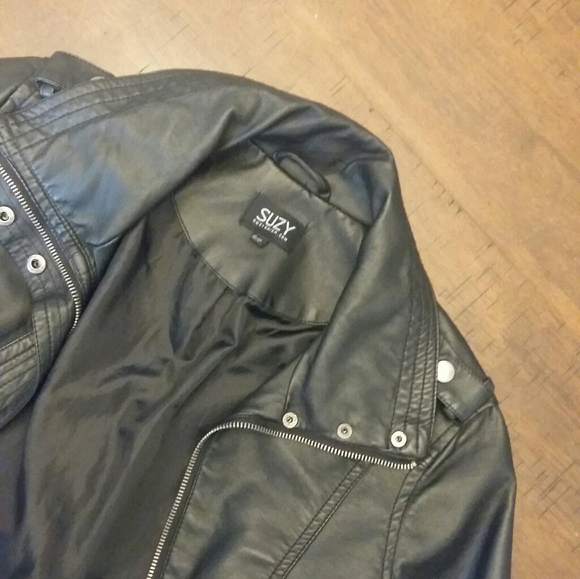 NWOT Faux Leather Bomber Jacket - Picture 5 of 9
